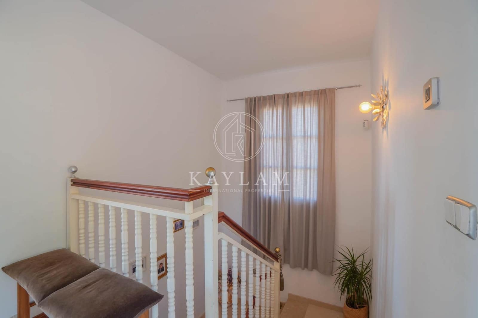 3 makuuhuone Huvila myytävänä paikassa Lloret de Mar mukana uima-altaan 
autotalli - 325 000 € (Ref: 10025665)