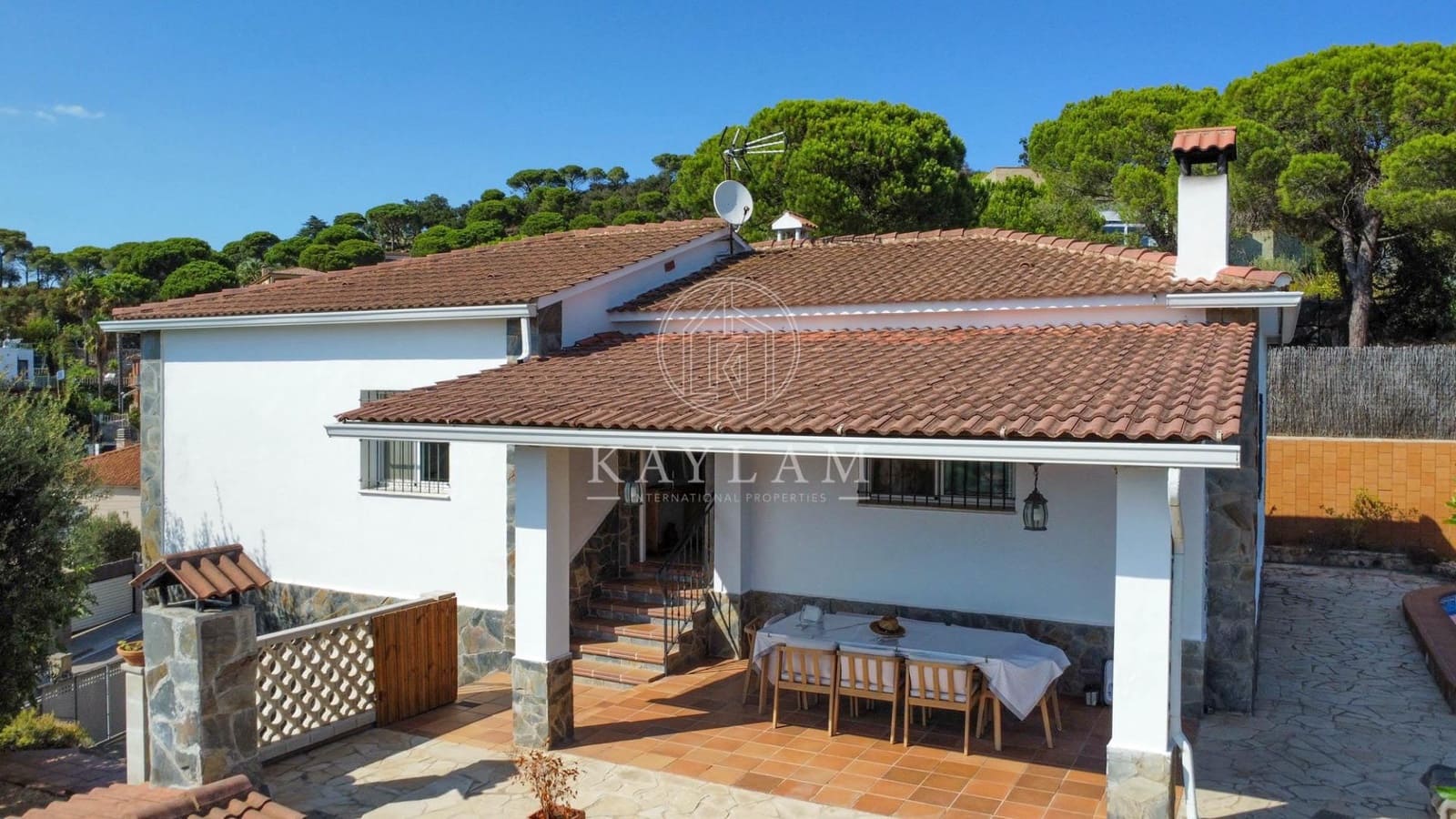 3 camera da letto Villa in vendita in Lloret de Mar con piscina garage - 399.000 € (Rif: 10028908)