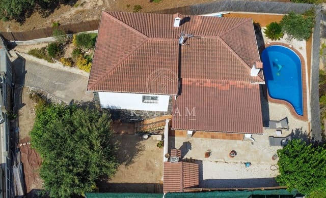 3 camera da letto Villa in vendita in Lloret de Mar con piscina garage - 399.000 € (Rif: 10028908)