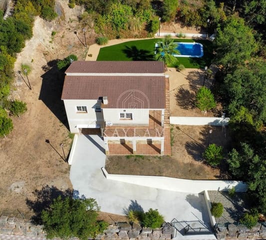 3 chambre Villa/Maison à vendre à Aiguaviva Parc, Vidreres avec piscine garage - 359 000 € (Ref: 10032087)