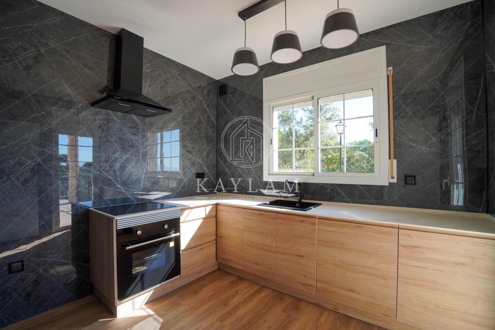 3 chambre Villa/Maison à vendre à Vidreres avec piscine garage - 359 000 € (Ref: 10032087)