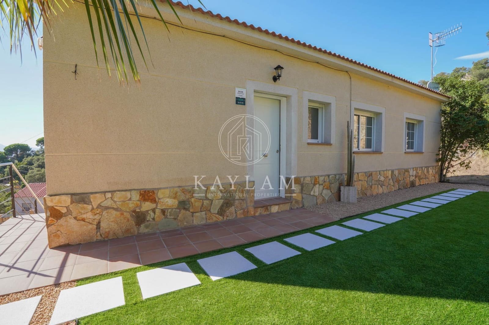 3 chambre Villa/Maison à vendre à Vidreres avec piscine garage - 359 000 € (Ref: 10032087)