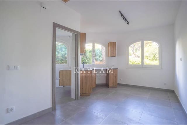 1 soveværelse Lejlighed til salg i Sant Feliu de Guíxols - € 225.000 (Ref: 10129546)