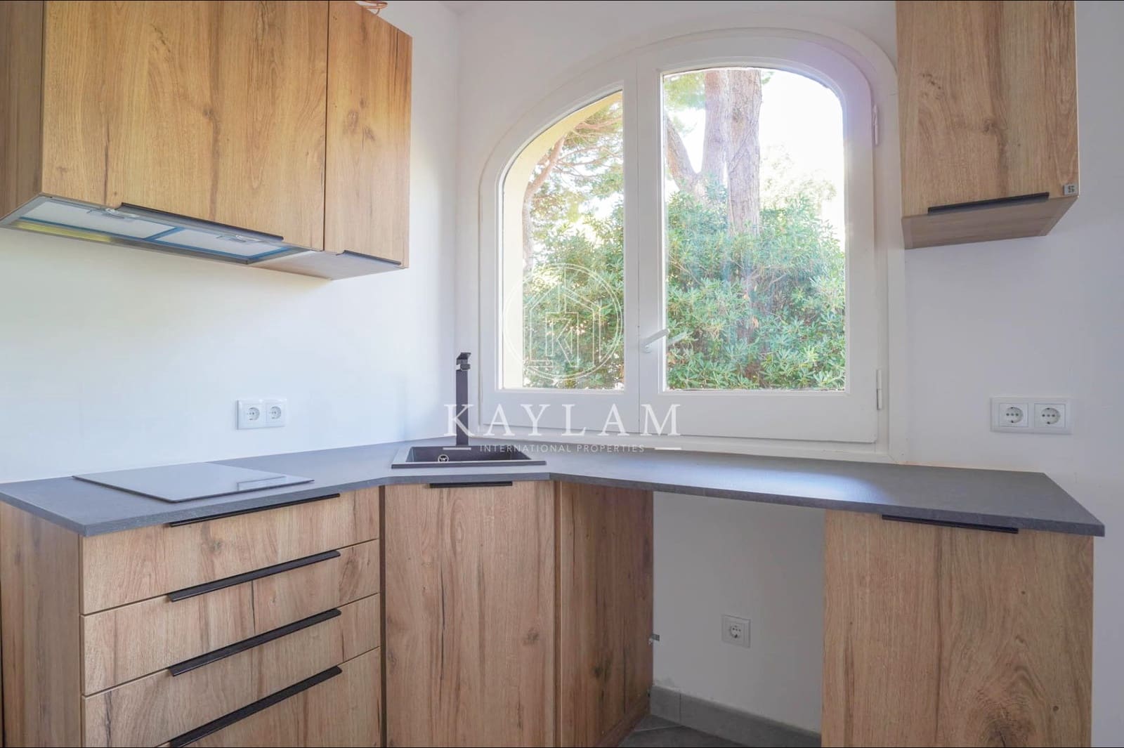 1 soveværelse Lejlighed til salg i Sant Feliu de Guixols - € 225.000 (Ref: 10129546)