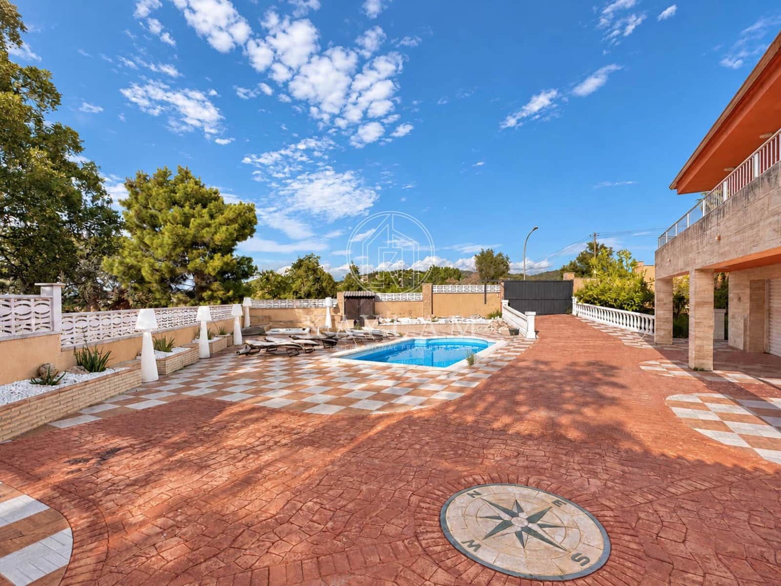 Chalet de 5 habitaciones en Lloret de Mar en venta con piscina garaje - 420.000 € (Ref: 10187133)