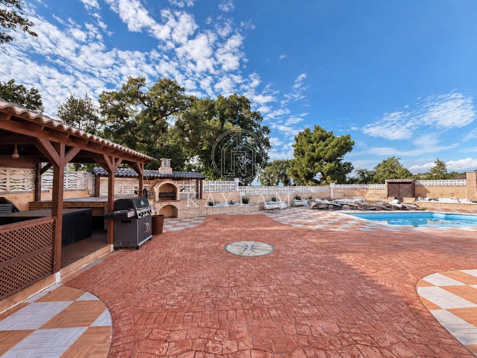 Chalet de 5 habitaciones en Lloret de Mar en venta con piscina garaje - 420.000 € (Ref: 10187133)