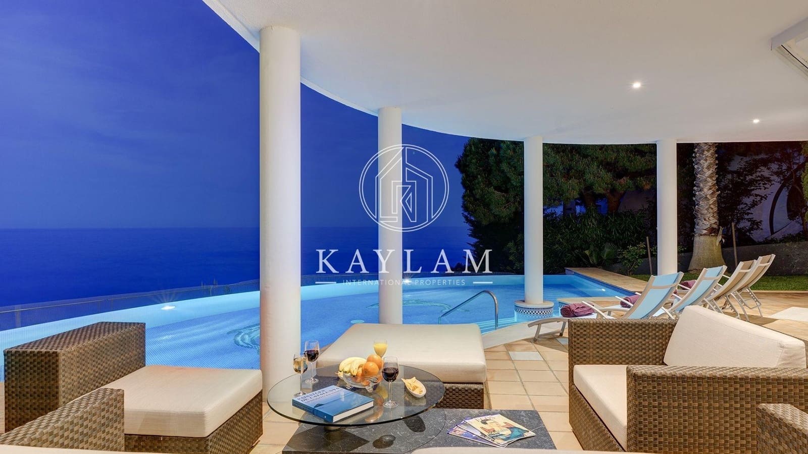 4 soveværelse Villa til salg i Lloret de Mar med swimmingpool - € 2.950.000 (Ref: 7557611)