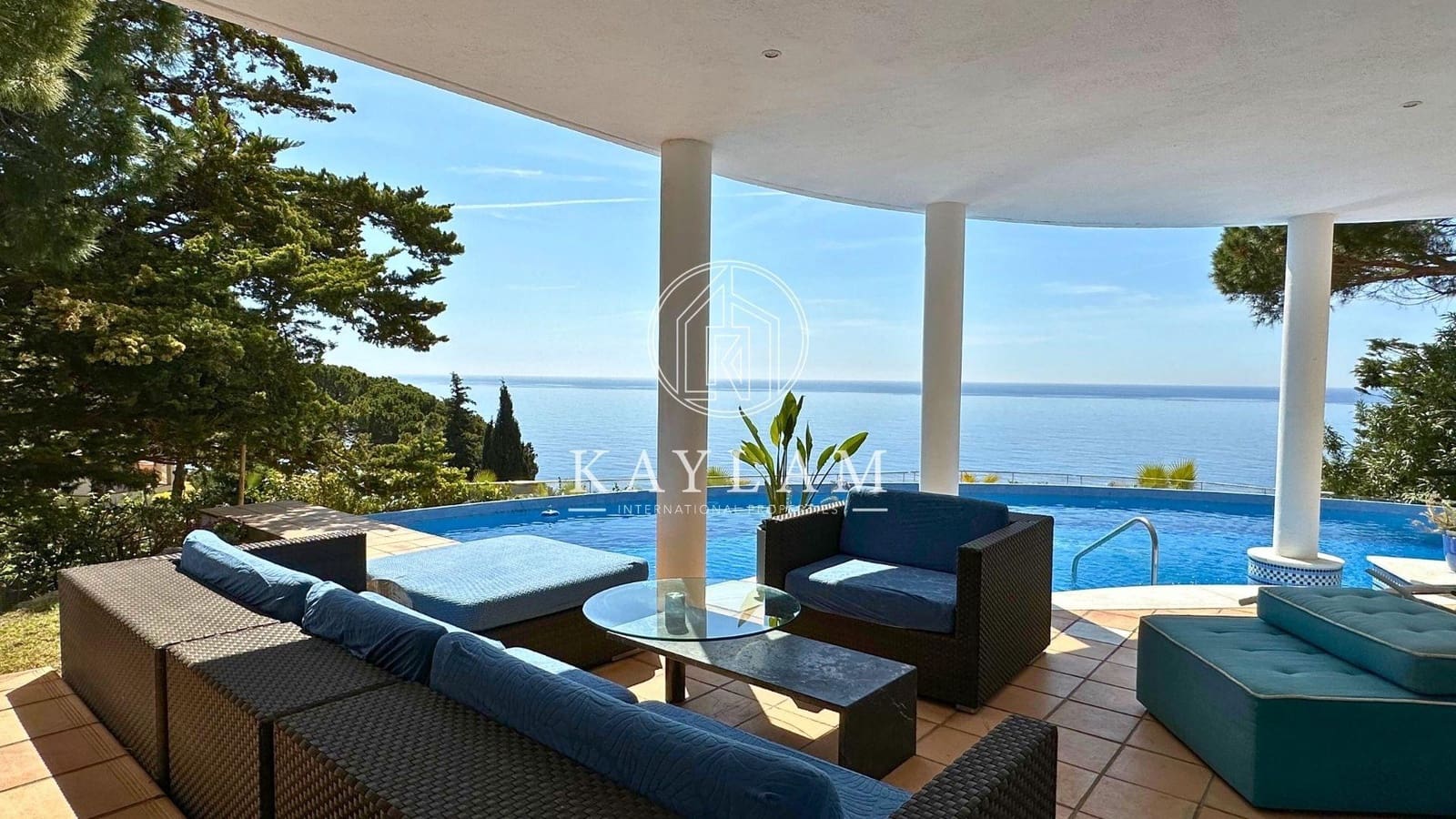 4 soveværelse Villa til salg i Lloret de Mar med swimmingpool - € 2.950.000 (Ref: 7557611)