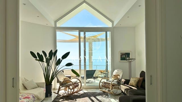 4 soveværelse Villa til salg i Lloret de Mar med swimmingpool - € 2.950.000 (Ref: 7557611)