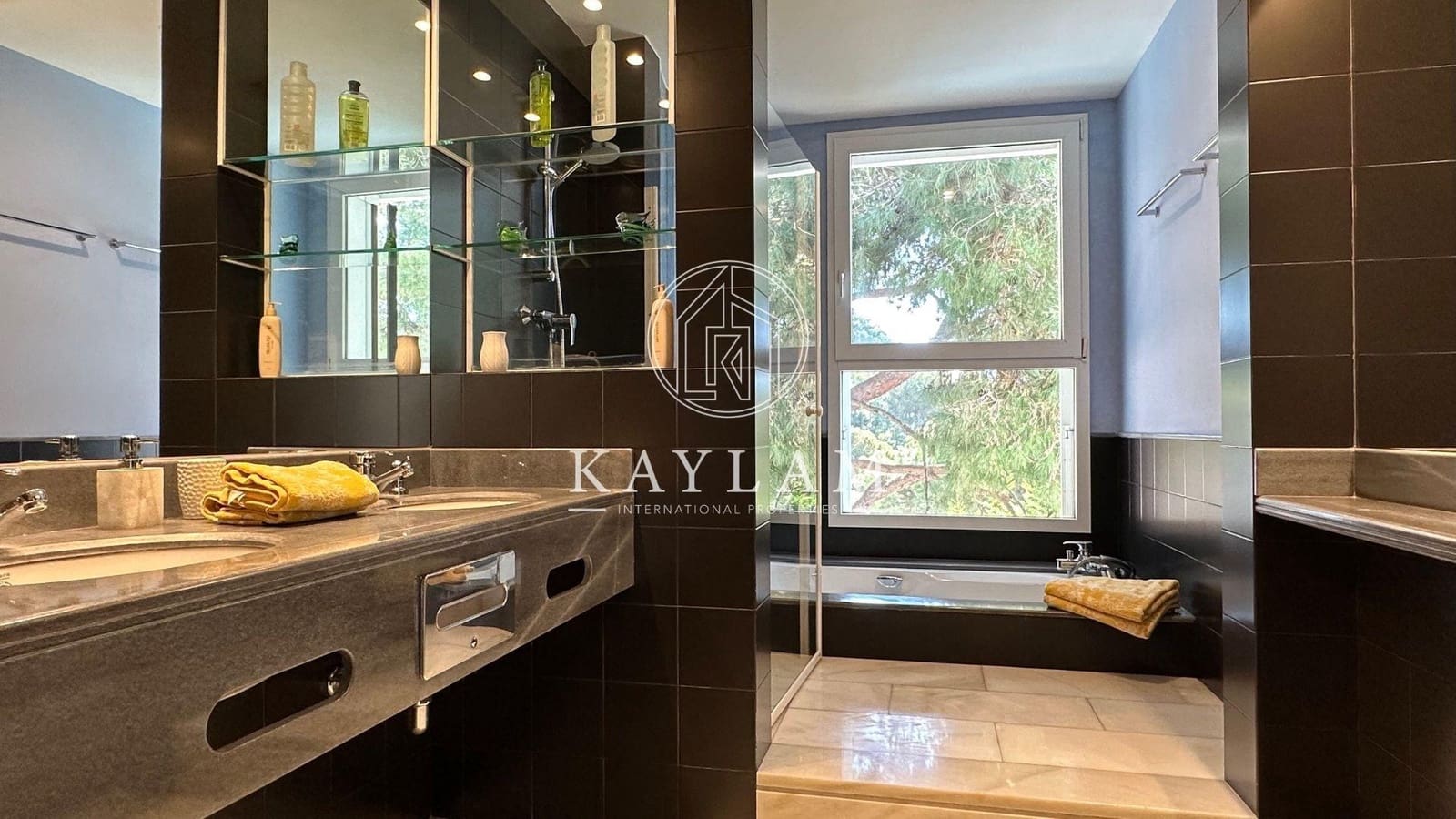 4 soveværelse Villa til salg i Lloret de Mar med swimmingpool - € 2.950.000 (Ref: 7557611)