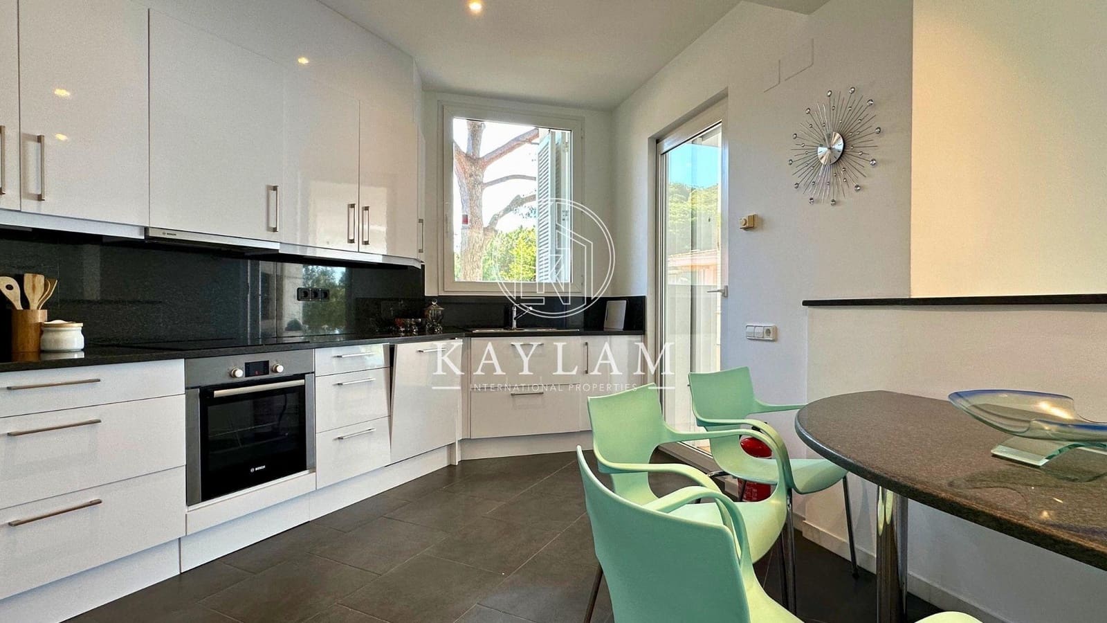 4 soveværelse Villa til salg i Lloret de Mar med swimmingpool - € 2.950.000 (Ref: 7557611)