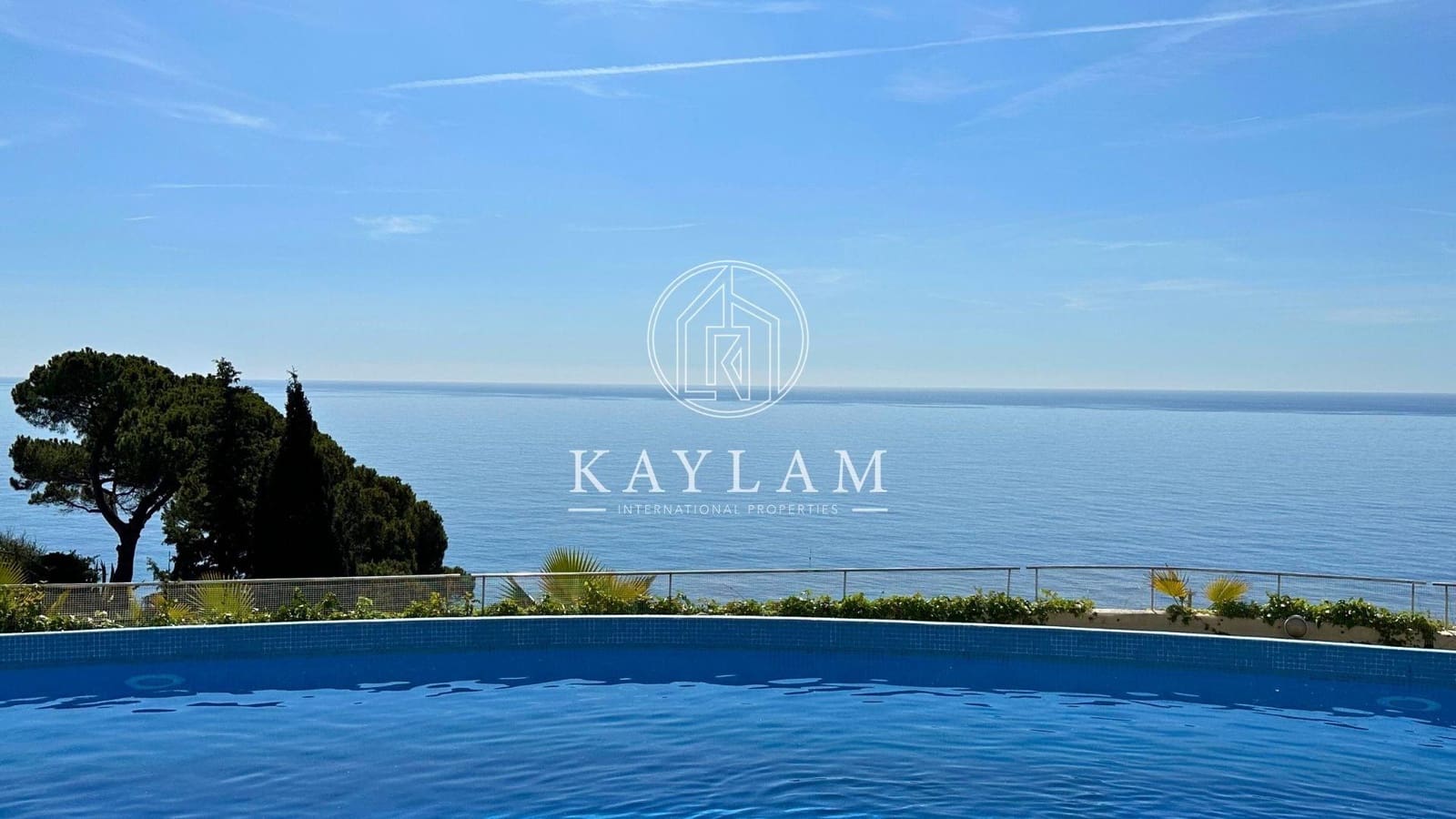 4 soveværelse Villa til salg i Lloret de Mar med swimmingpool - € 2.950.000 (Ref: 7557611)