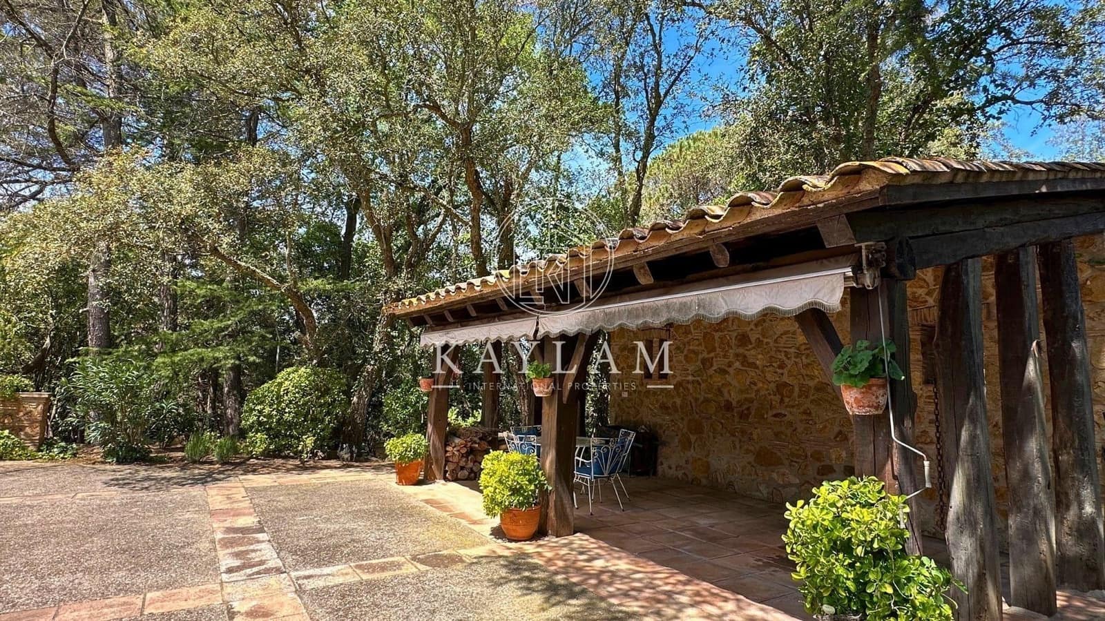 7 slaapkamer Finca/Landhuis te koop in Caldes de Malavella met zwembad garage - € 3.100.000 (Ref: 7563607)