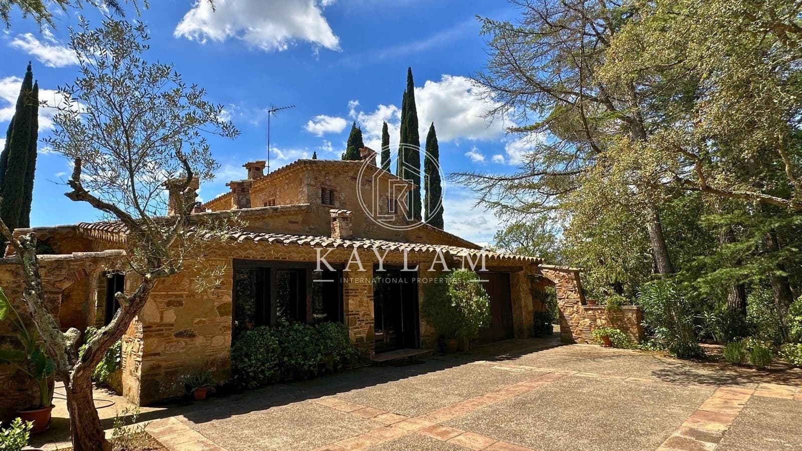 7 slaapkamer Finca/Landhuis te koop in Caldes de Malavella met zwembad garage - € 3.100.000 (Ref: 7563607)