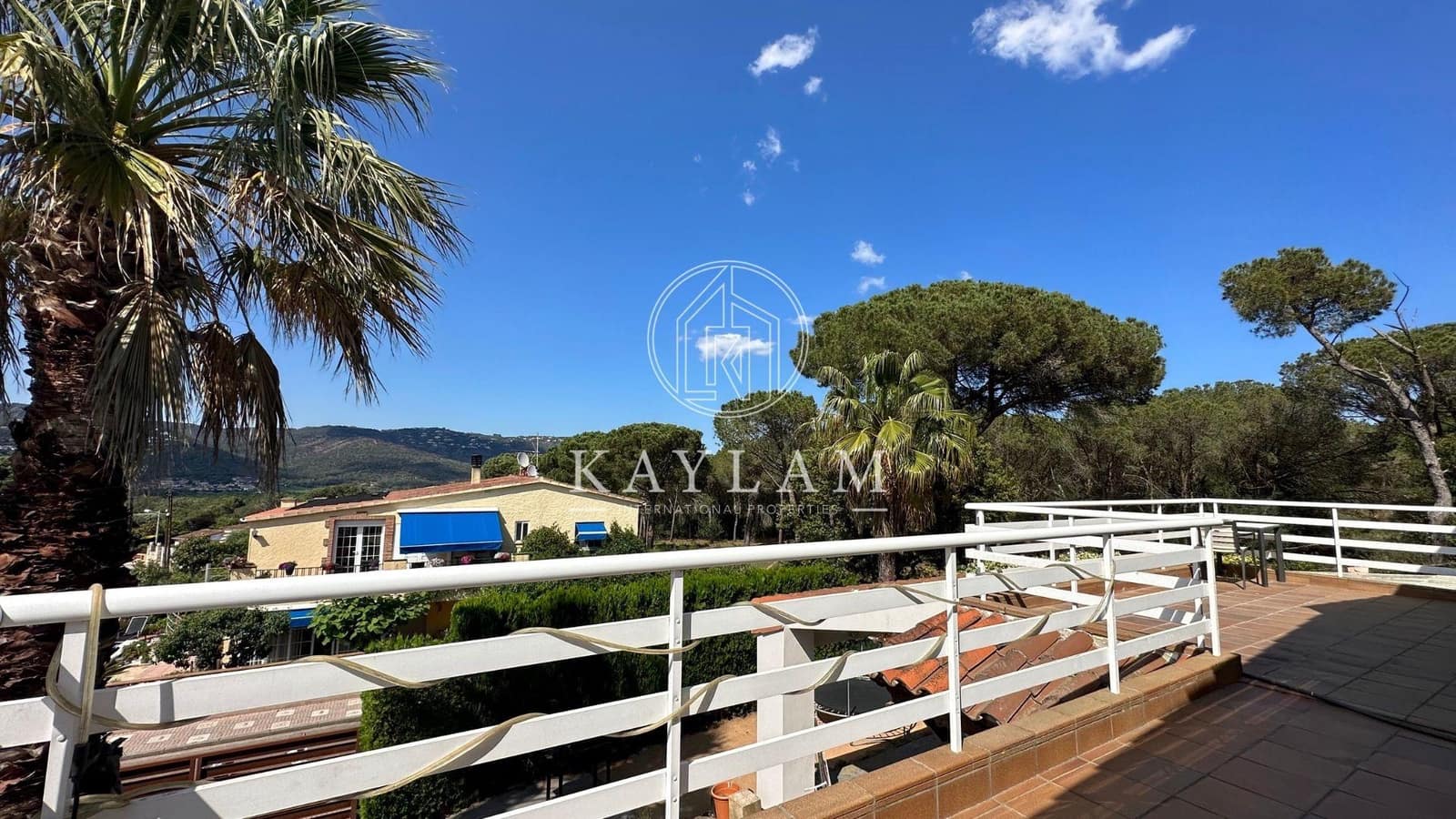 3 soveværelse Villa til salg i Santa Cristina d'Aro med swimmingpool - € 545.000 (Ref: 7574647)