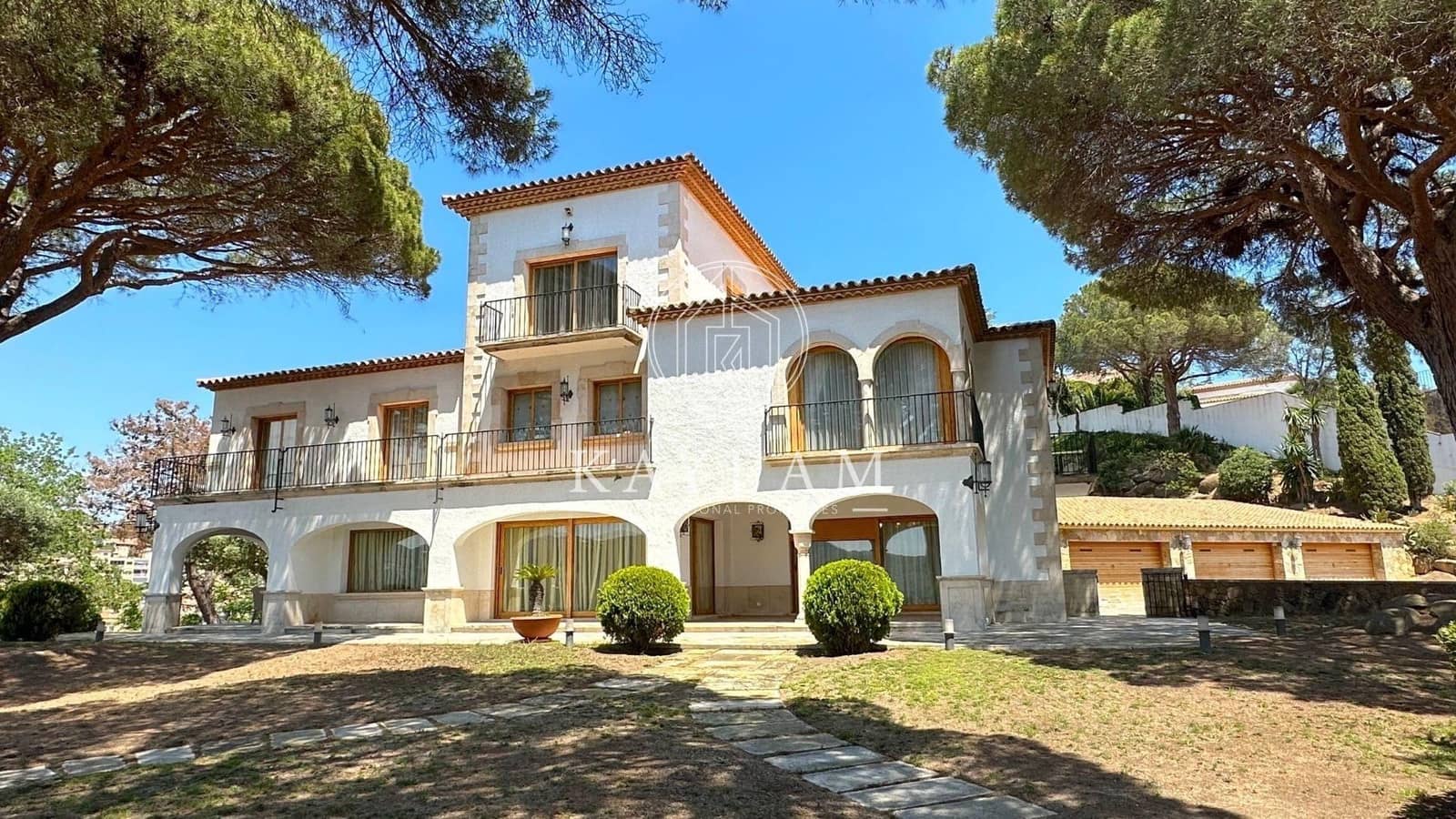 13 soverom Villa til salgs i Sant Feliu de Guixols med svømmebasseng - € 7 875 000 (Ref: 7588786)
