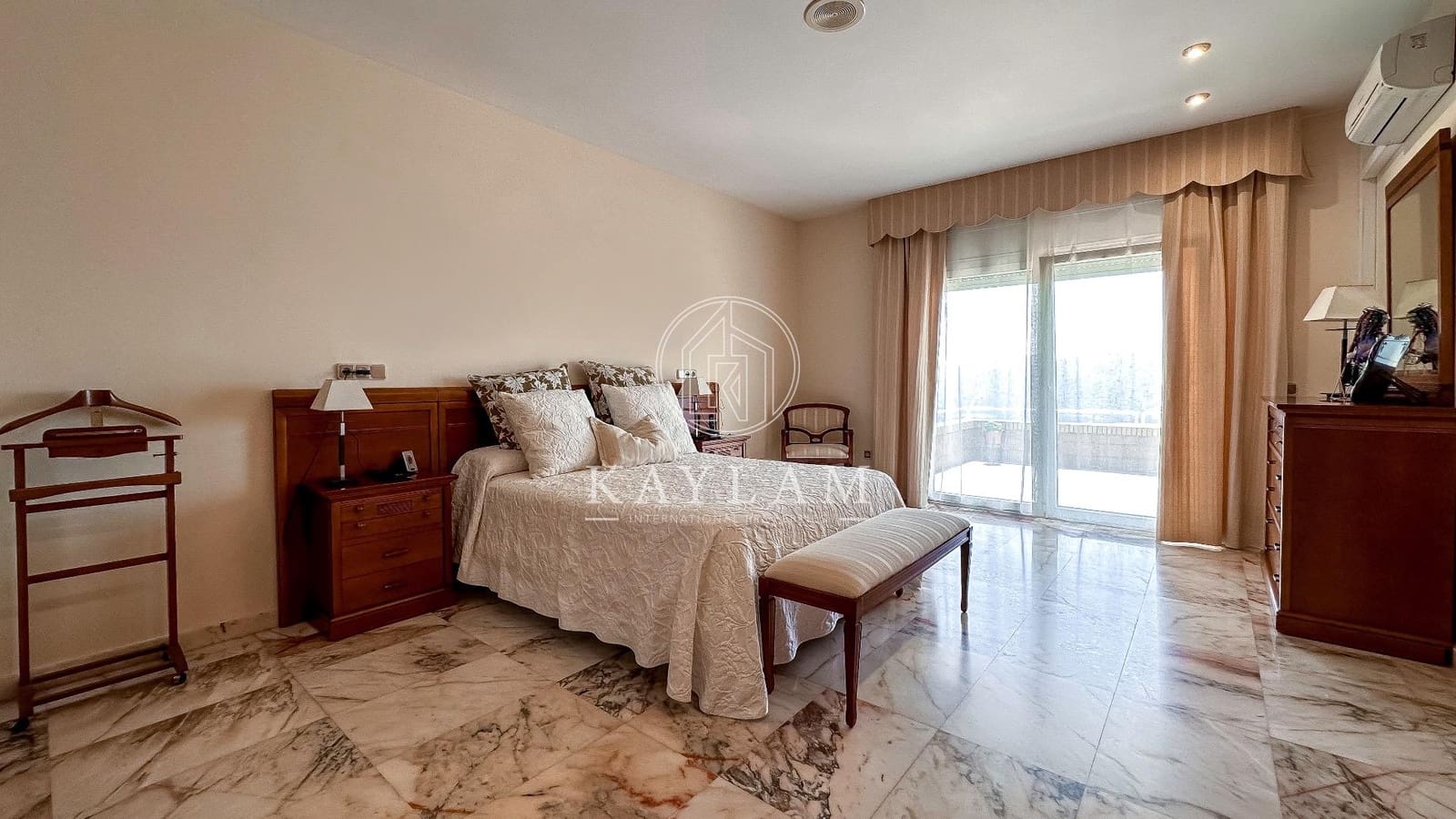 7 soverom Villa til salgs i Santa Cristina d'Aro med garasje - € 899 000 (Ref: 7641177)