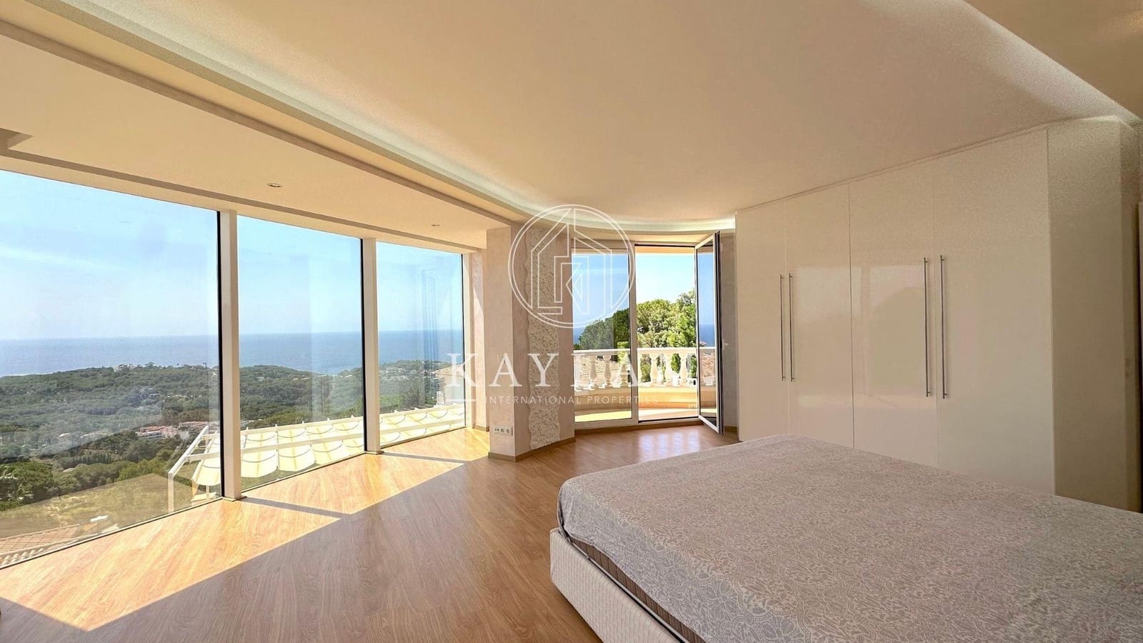4 soveværelse Villa til salg i Lloret de Mar med swimmingpool garage - € 1.200.000 (Ref: 7695698)