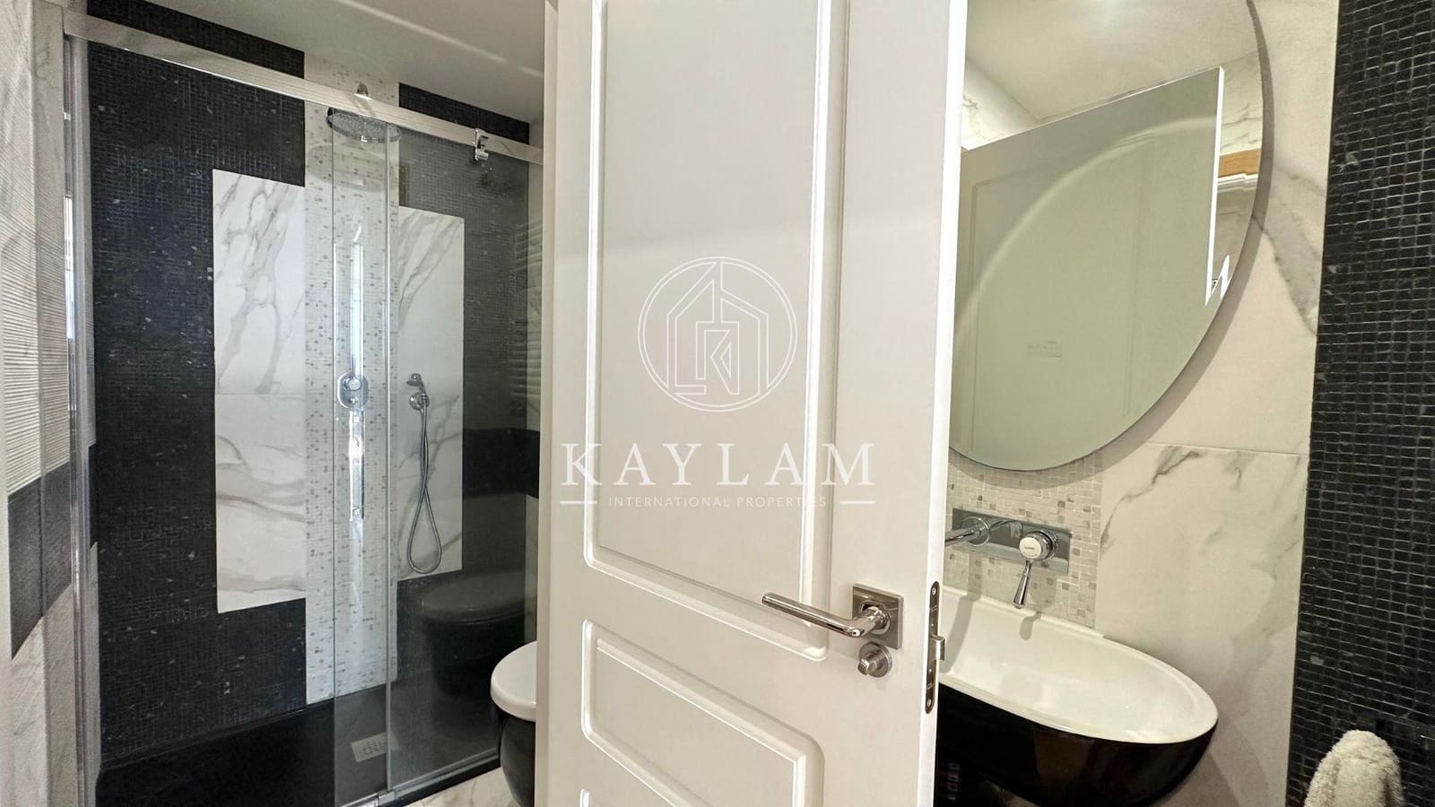 4 soveværelse Villa til salg i Lloret de Mar med swimmingpool garage - € 1.200.000 (Ref: 7695698)