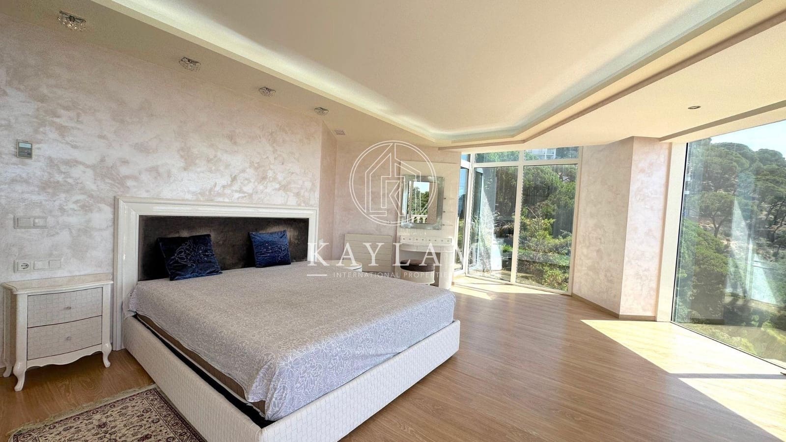 4 soveværelse Villa til salg i Lloret de Mar med swimmingpool garage - € 1.200.000 (Ref: 7695698)