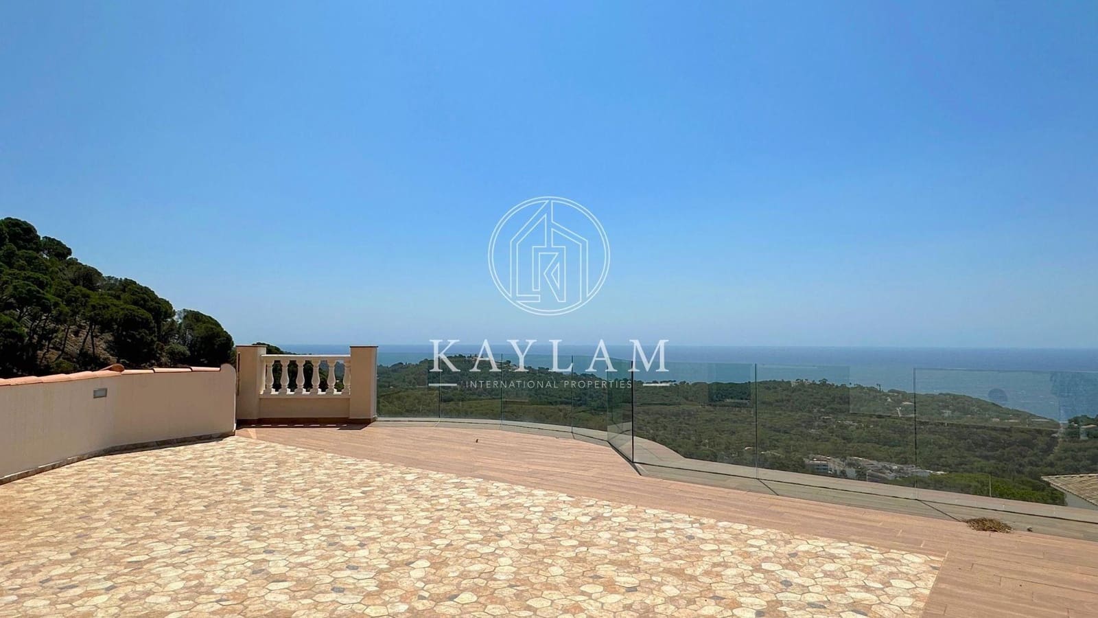 4 soveværelse Villa til salg i Lloret de Mar med swimmingpool garage - € 1.200.000 (Ref: 7695698)