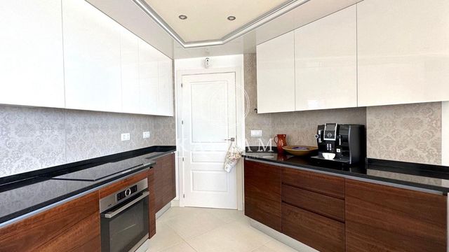4 soveværelse Villa til salg i Lloret de Mar med swimmingpool garage - € 1.200.000 (Ref: 7695698)