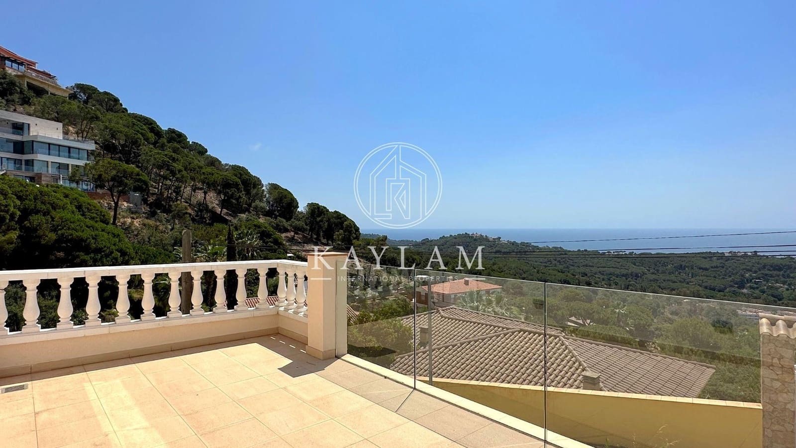 4 soveværelse Villa til salg i Lloret de Mar med swimmingpool garage - € 1.200.000 (Ref: 7695698)