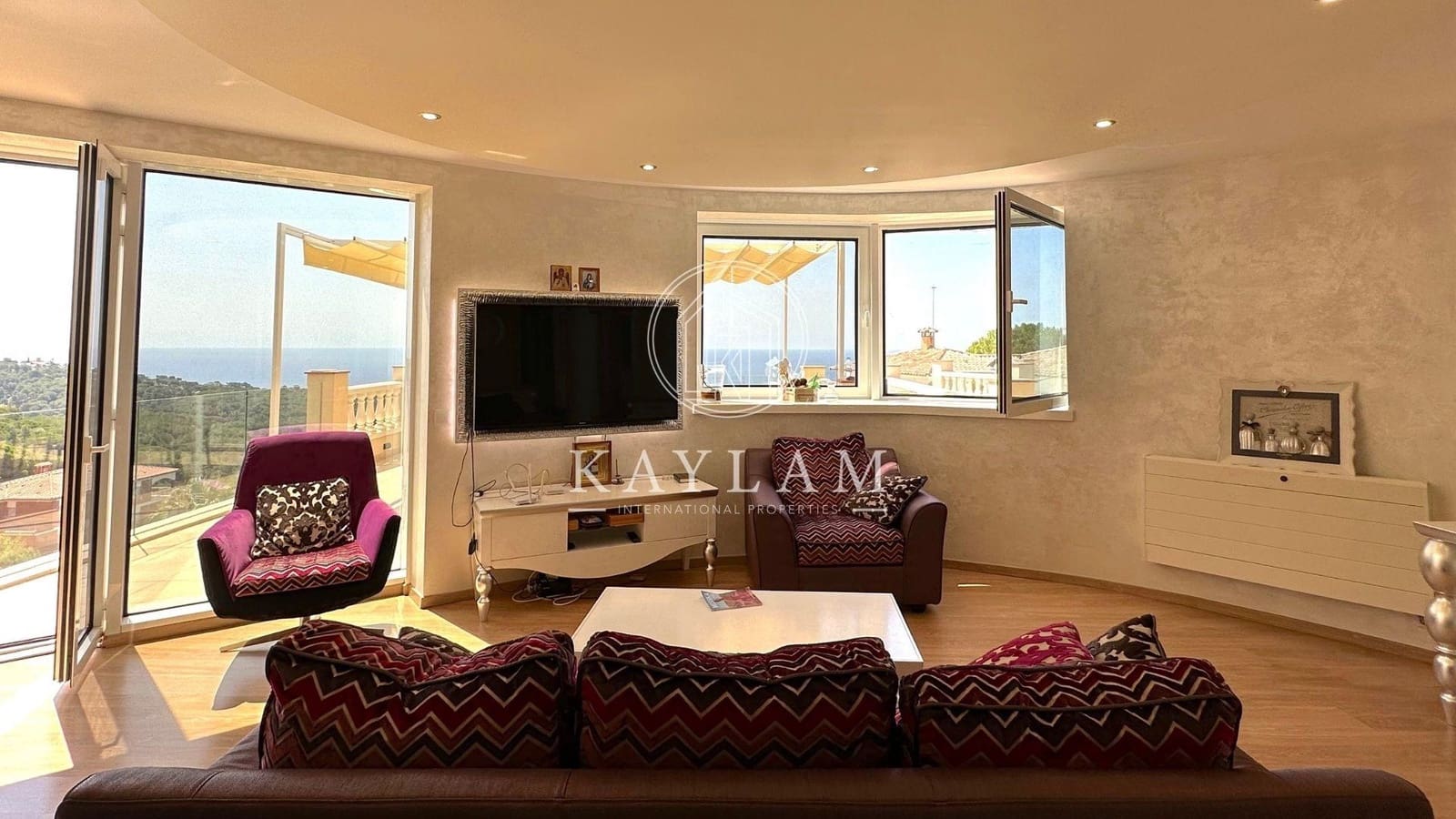 4 soveværelse Villa til salg i Lloret de Mar med swimmingpool garage - € 1.200.000 (Ref: 7695698)