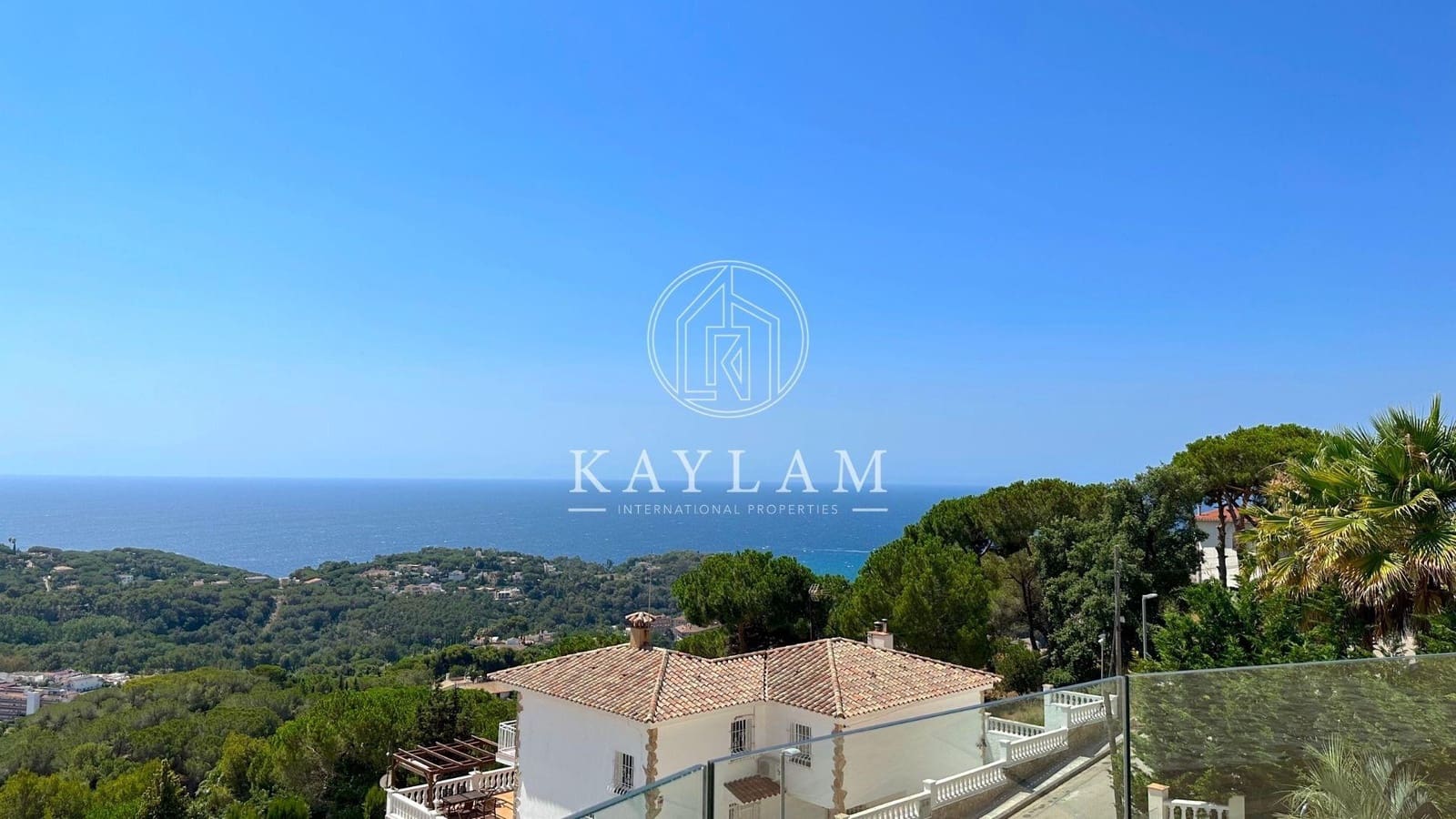 4 soveværelse Villa til salg i Lloret de Mar med swimmingpool garage - € 1.200.000 (Ref: 7695698)