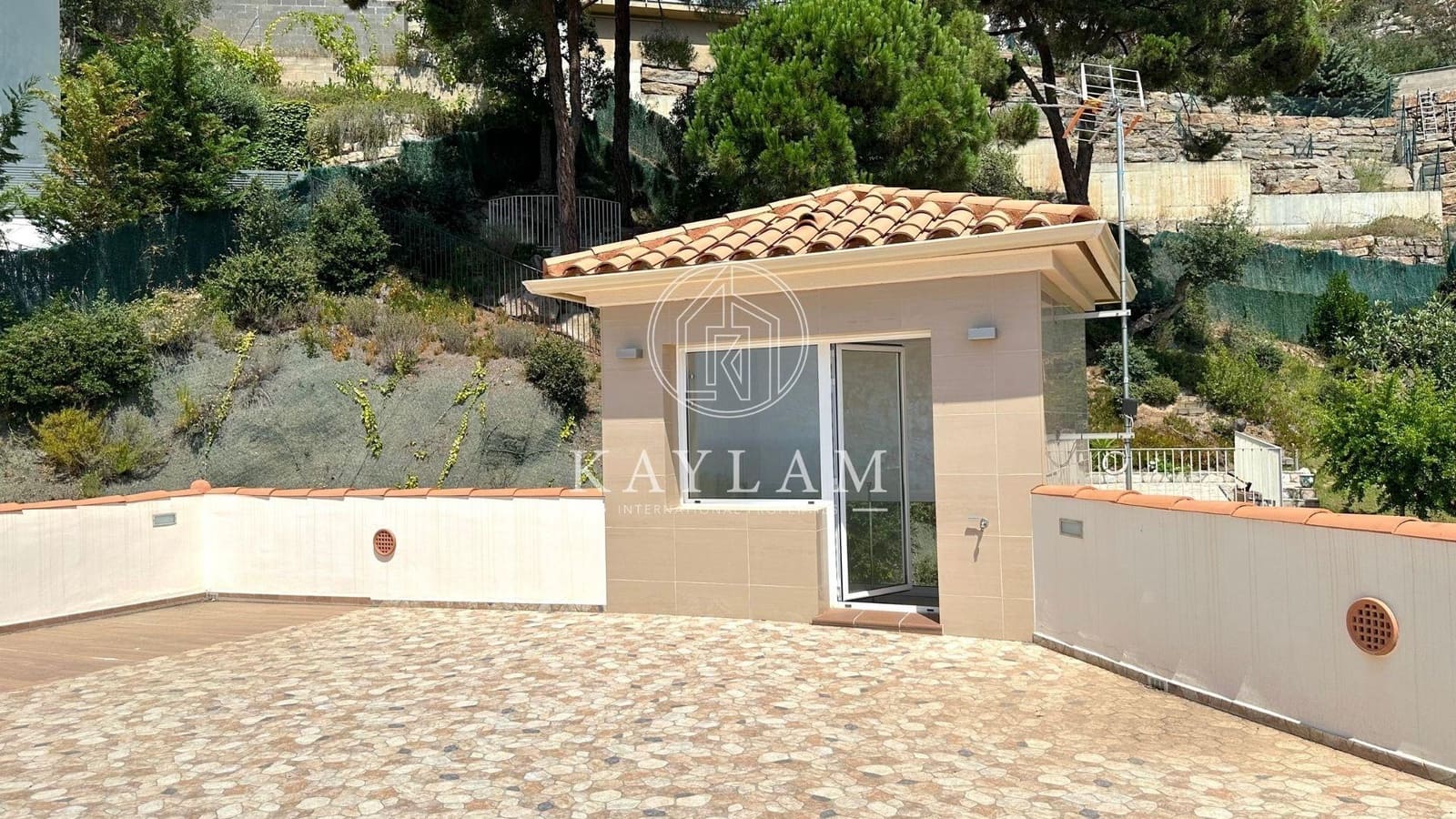 4 soveværelse Villa til salg i Lloret de Mar med swimmingpool garage - € 1.200.000 (Ref: 7695698)