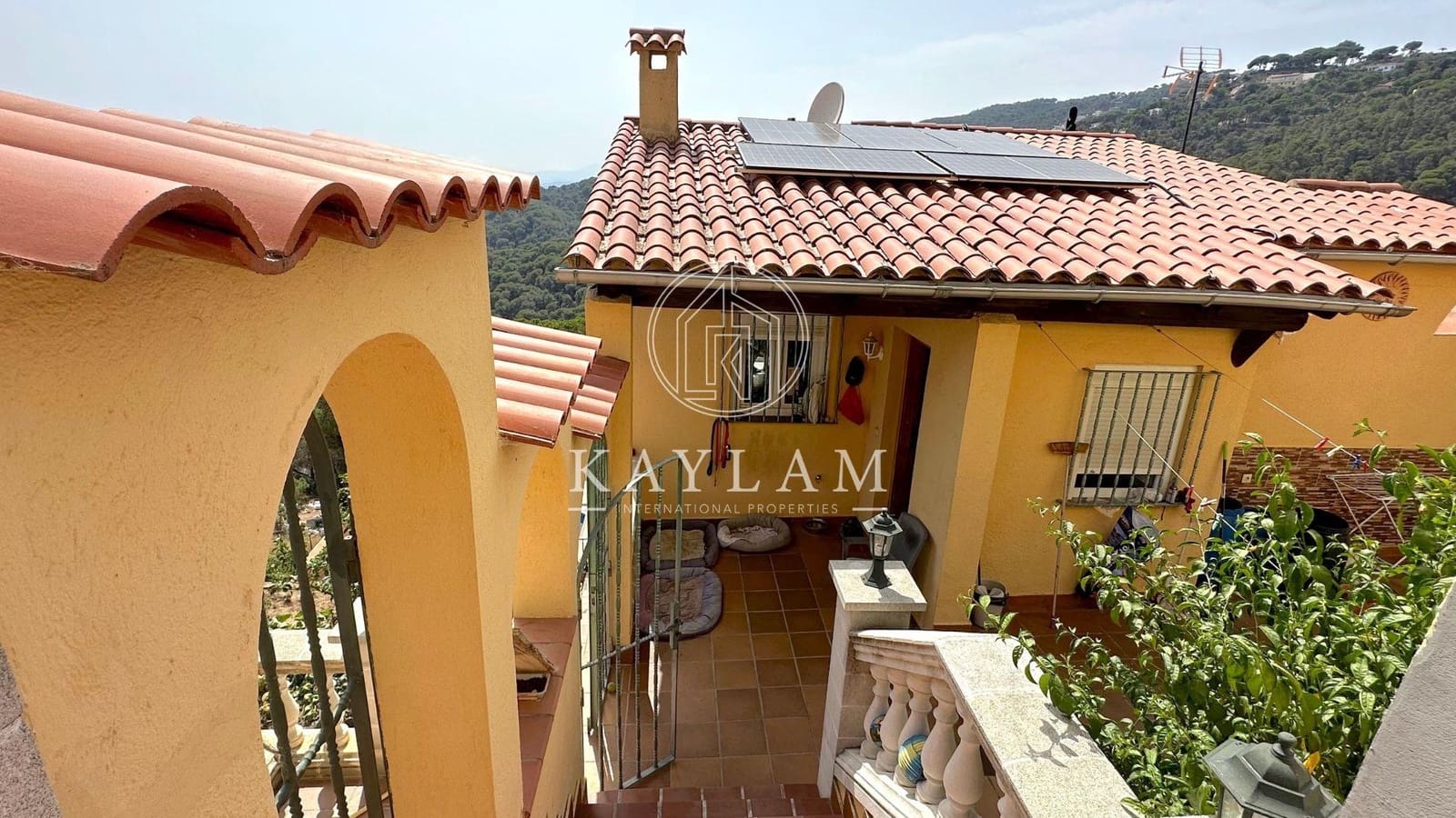 5 sovrum Villa till salu i Lloret de Mar - 499 000 € (Ref: 7706930)