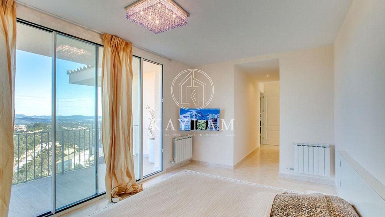 5 soveværelse Villa til salg i Platja d'Aro med garage - € 996.000 (Ref: 7717028)