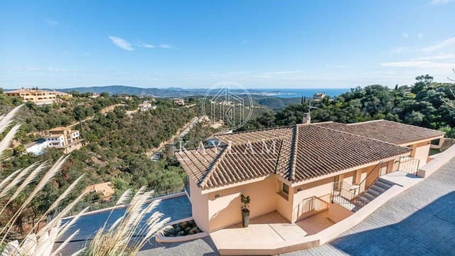 5 chambre Villa/Maison à vendre à Platja d'Aro, Castell-Platja d'Aro avec garage - 996 000 € (Ref: 7717028)