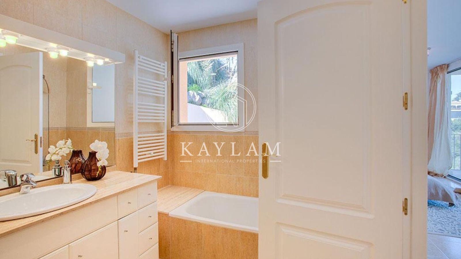 5 soveværelse Villa til salg i Platja d'Aro med garage - € 996.000 (Ref: 7717028)