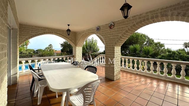 7 slaapkamer Villa te koop in Lloret de Mar - € 845.000 (Ref: 7784753)