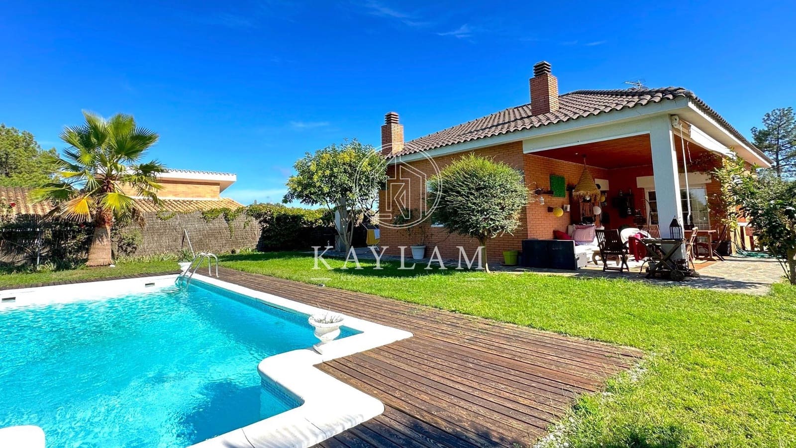 Chalet de 3 habitaciones en Lloret de Mar en venta - 390.000 € (Ref: 7789638)