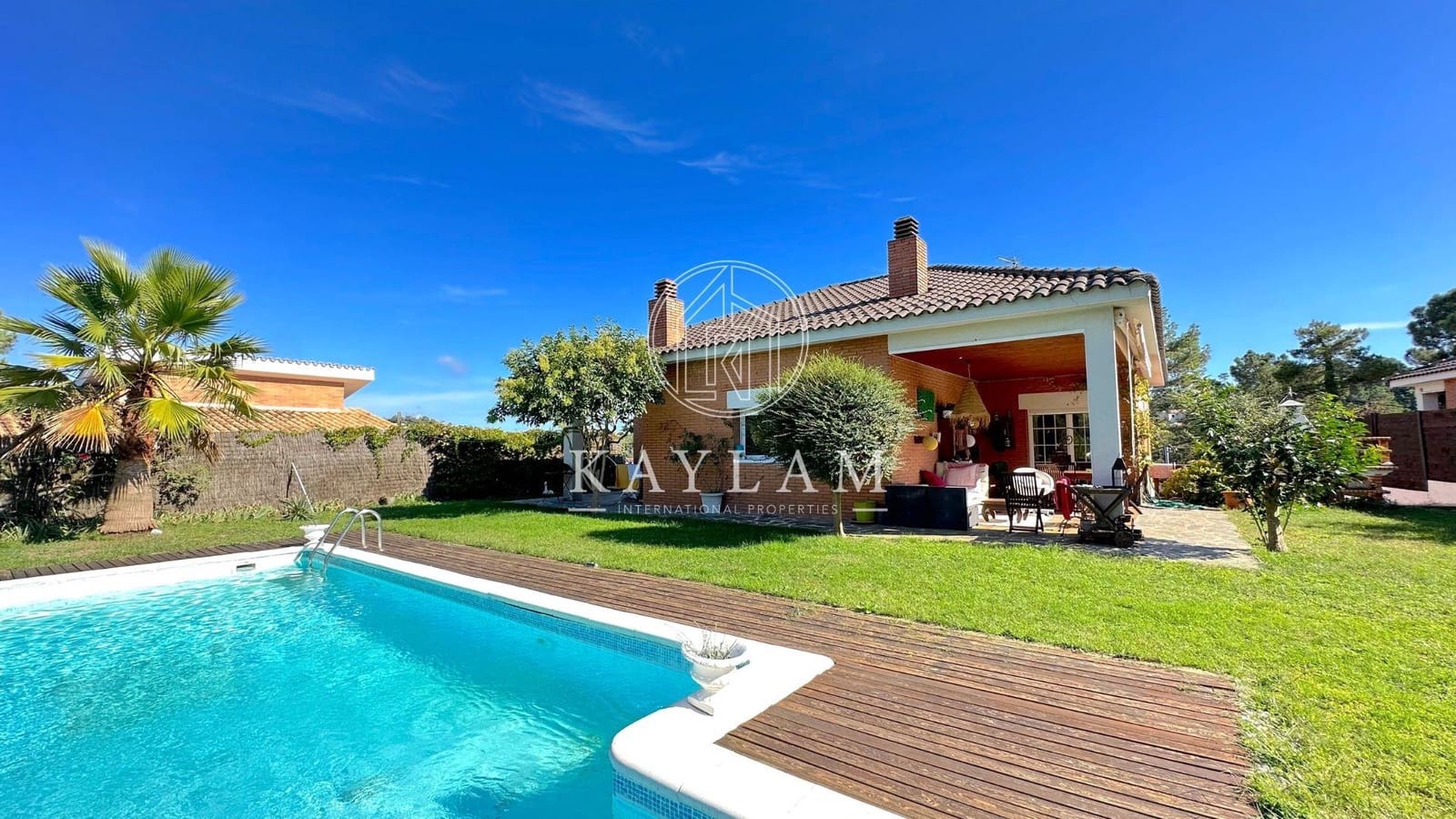 Chalet de 3 habitaciones en Lloret de Mar en venta - 390.000 € (Ref: 7789638)