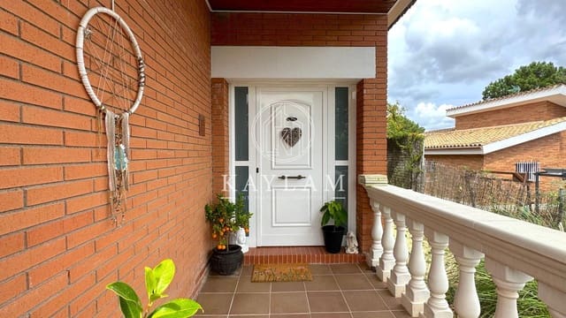 3 makuuhuone Huvila myytävänä paikassa Lloret de Mar - 390 000 € (Ref: 7789638)