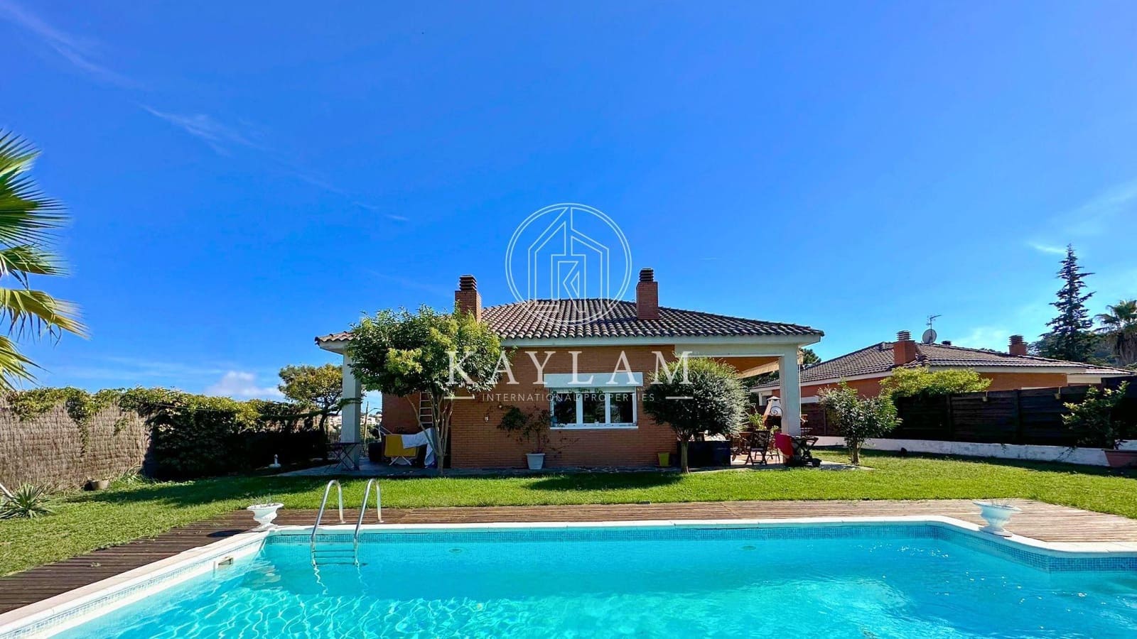 Chalet de 3 habitaciones en Lloret de Mar en venta - 390.000 € (Ref: 7789638)