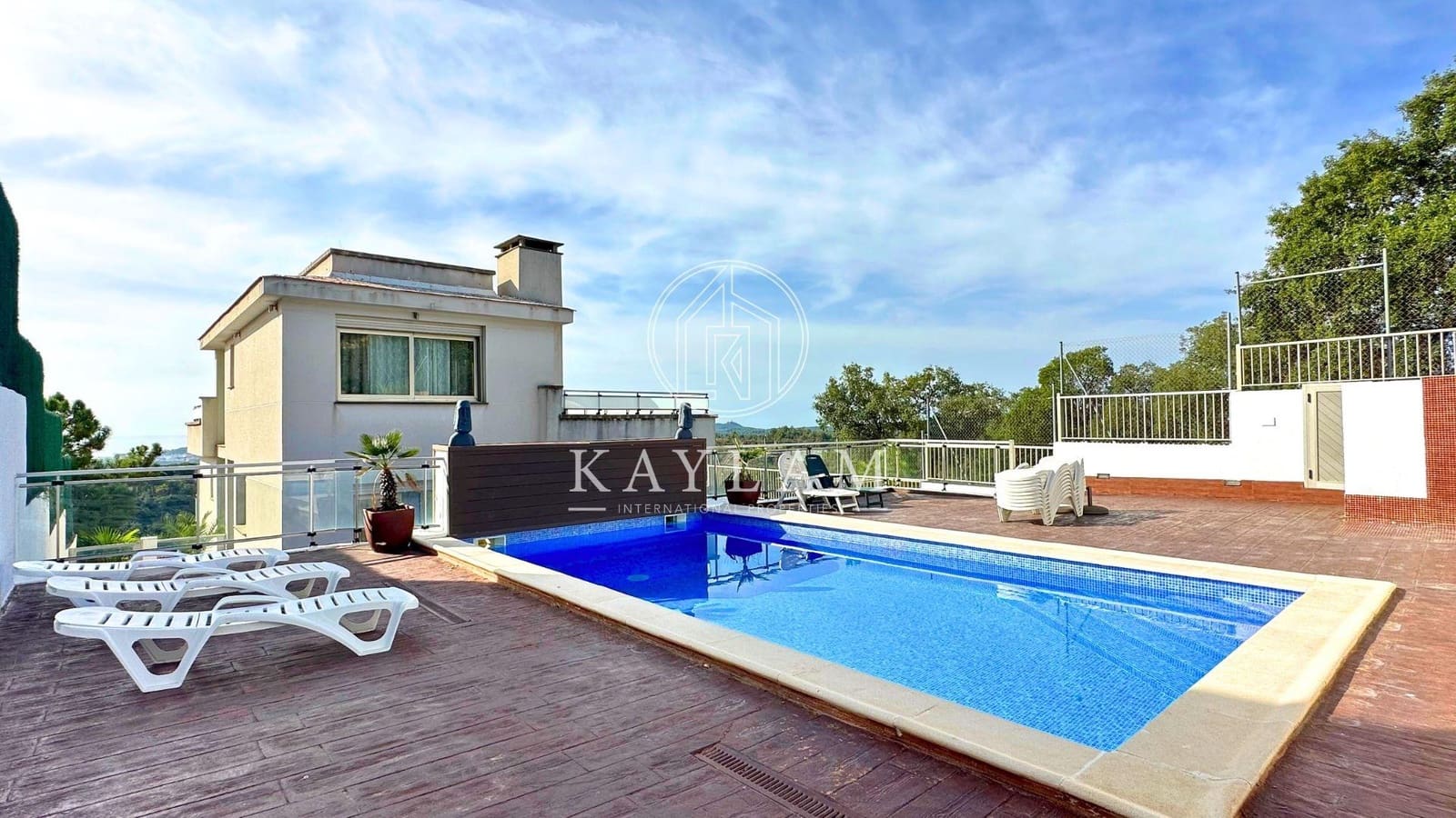 6 slaapkamer Villa te koop in Lloret de Mar - € 550.000 (Ref: 7796188)