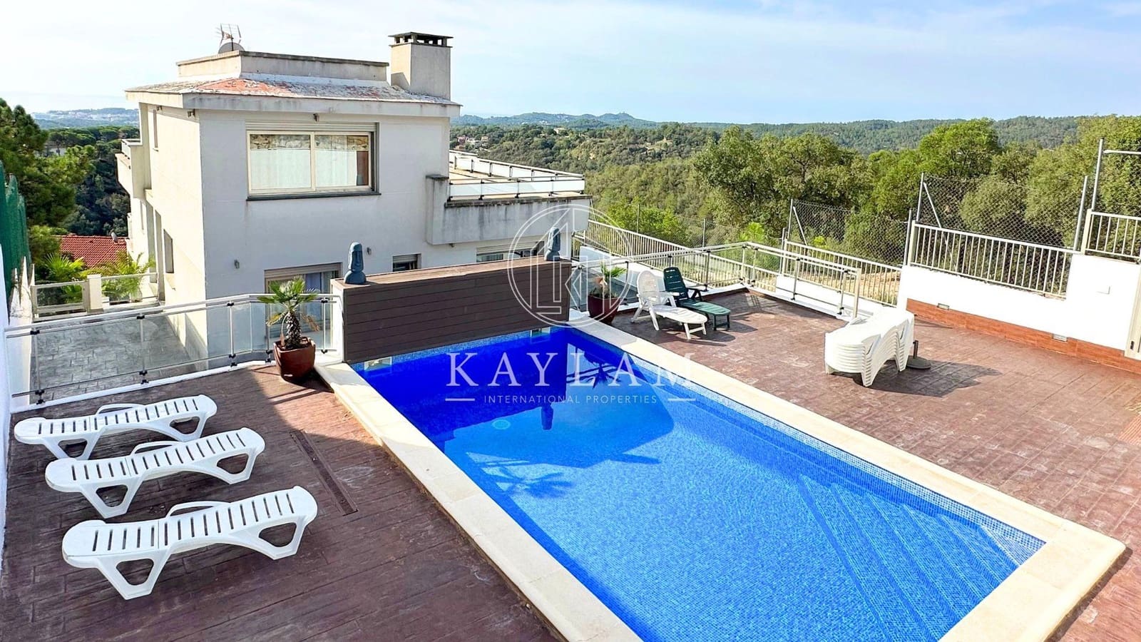 6 slaapkamer Villa te koop in Lloret de Mar - € 550.000 (Ref: 7796188)