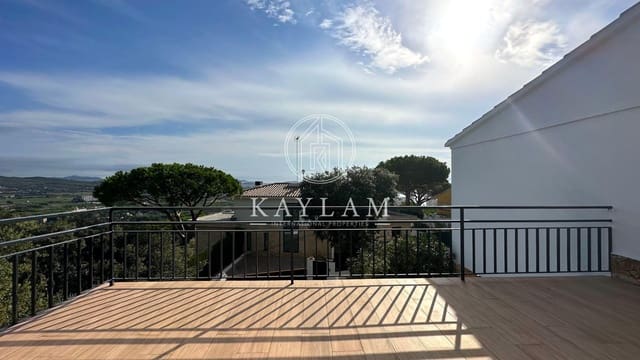 3 makuuhuone Huvila myytävänä paikassa Calonge i Sant Antoni - 465 000 € (Ref: 7796189)