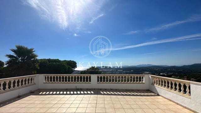 4 soveværelse Villa til salg i Roca Grossa, Lloret de Mar - € 699.000 (Ref: 7814058)