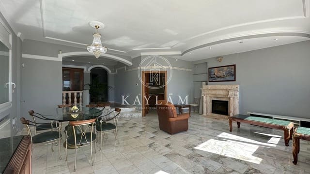 4 soveværelse Villa til salg i Roca Grossa, Lloret de Mar - € 699.000 (Ref: 7814058)