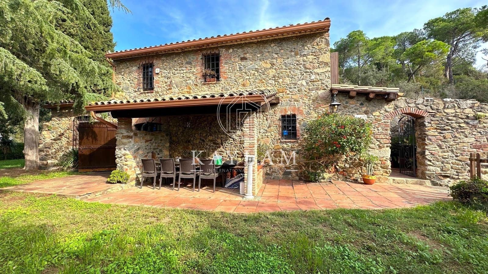 3 bedroom Finca/Country House for sale in Calonge i Sant Antoni - € 450,000 (Ref: 7821370)