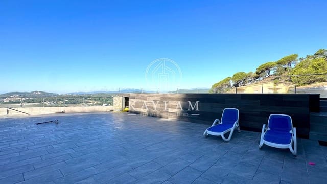 3 makuuhuone Huvila myytävänä paikassa Roca Grossa, Lloret de Mar - 750 000 € (Ref: 7821372)