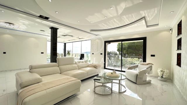 5 Zimmer Villa zu verkaufen in Platja d'Aro, Castell-Platja d'Aro - 1.400.000 € (Ref: 7843235)