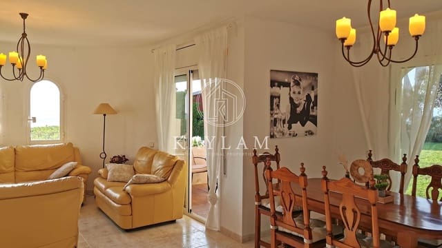 3 chambre Villa/Maison à vendre à Platja d'Aro, Castell-Platja d'Aro - 690 000 € (Ref: 7850618)