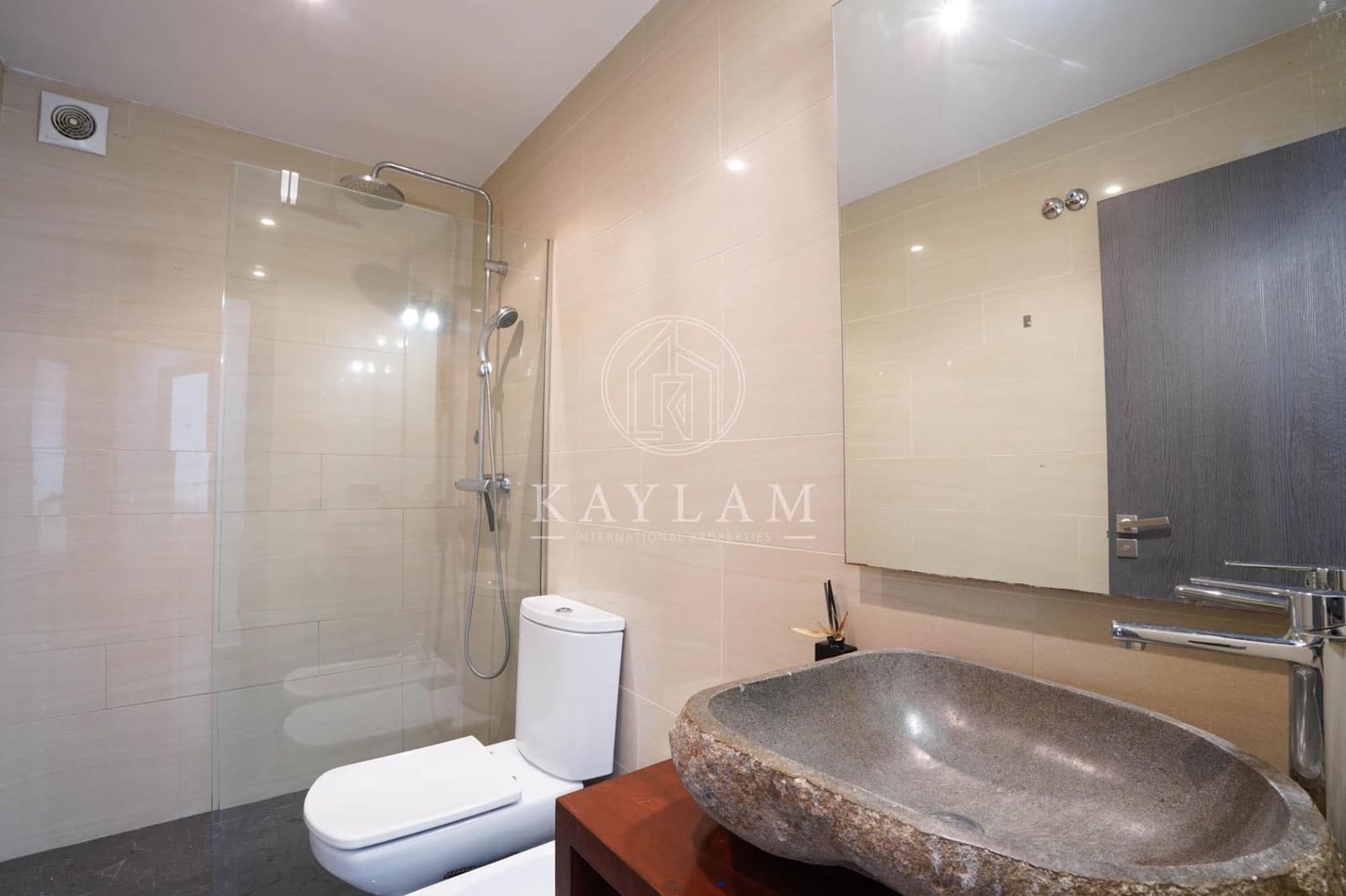 4 slaapkamer Villa te koop in Lloret de Mar met garage - € 550.000 (Ref: 7941659)