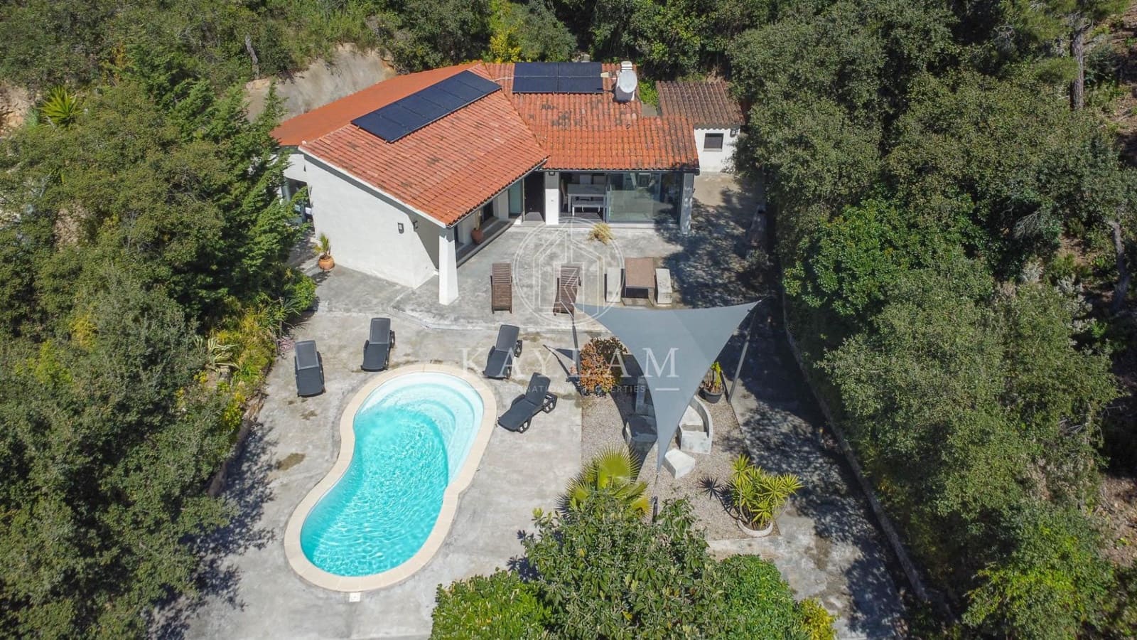 4 slaapkamer Villa te koop in Lloret de Mar met garage - € 550.000 (Ref: 7941659)